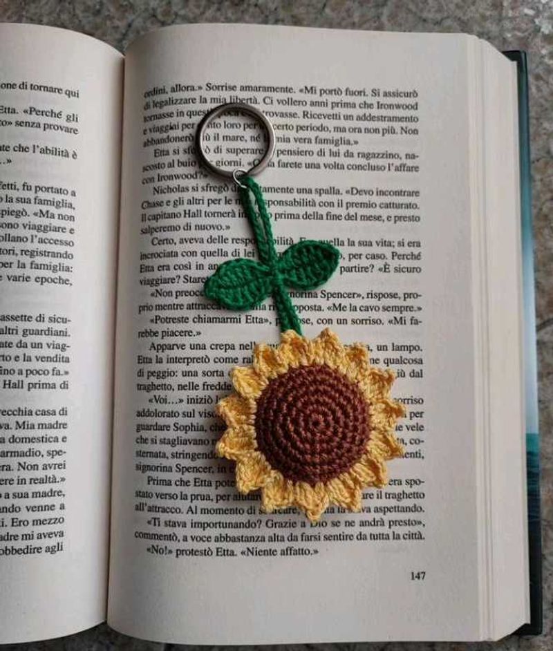 Sunflower keychain