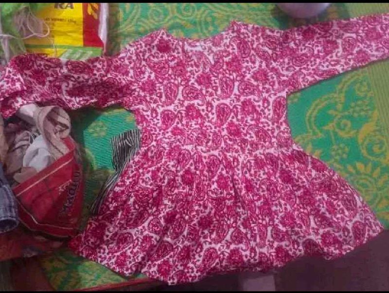 3 BEAUTIFUL WOMEN KURTA.. 😍