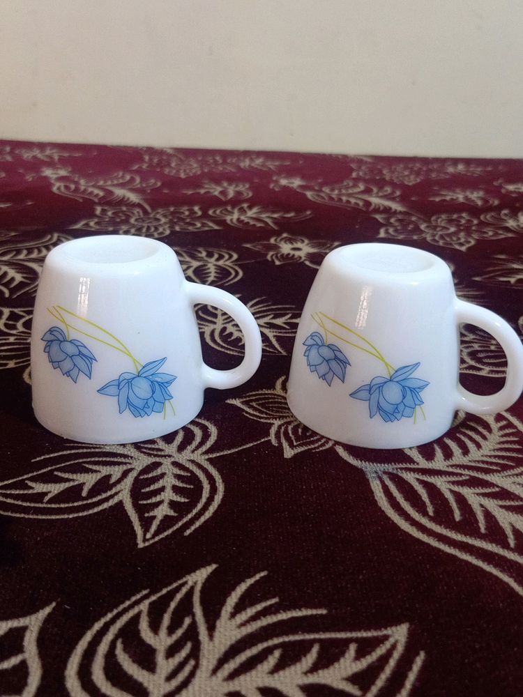 2 Cute Beautiful Small Tea Cups