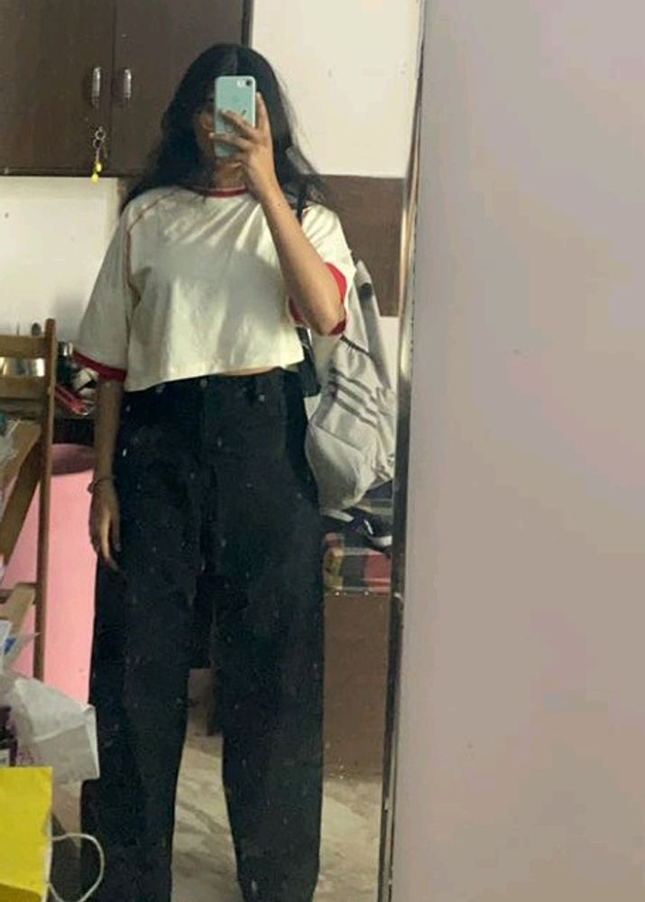 Boxy Fit Crop T-shirt