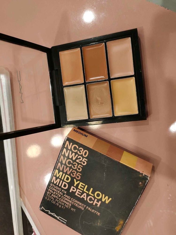 MAC Correct Conceal &amp; Correc