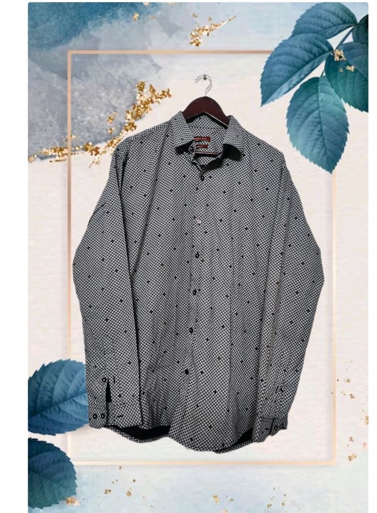 ZARA  Men&#39;s Regular Fit Solid Spread Collar