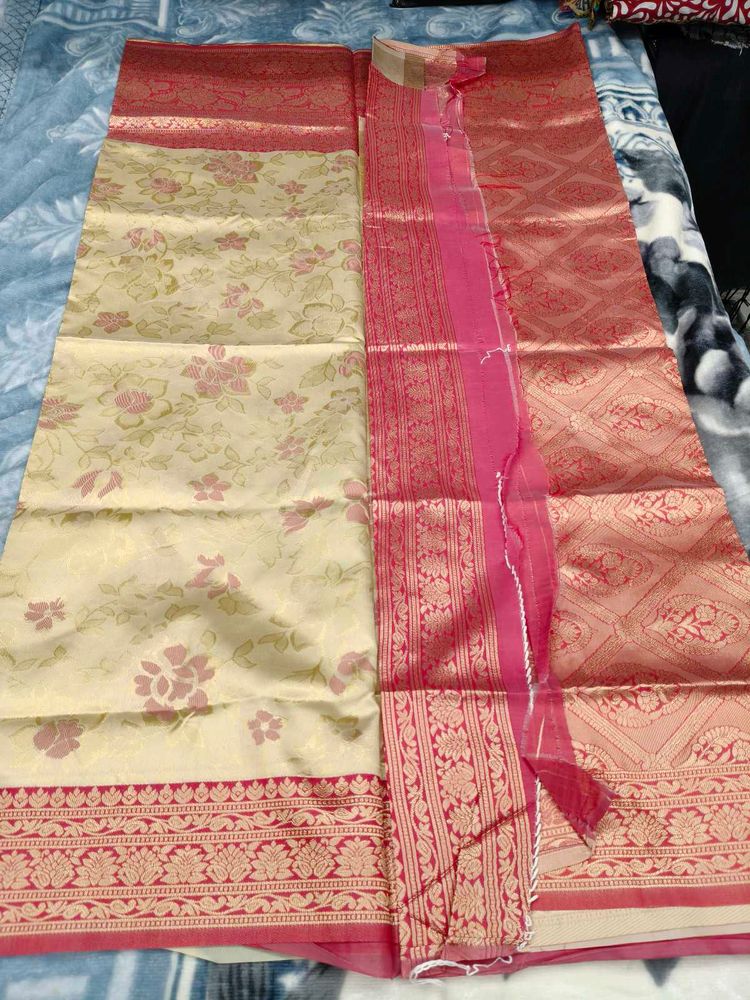 Elegant Floral Design Saree