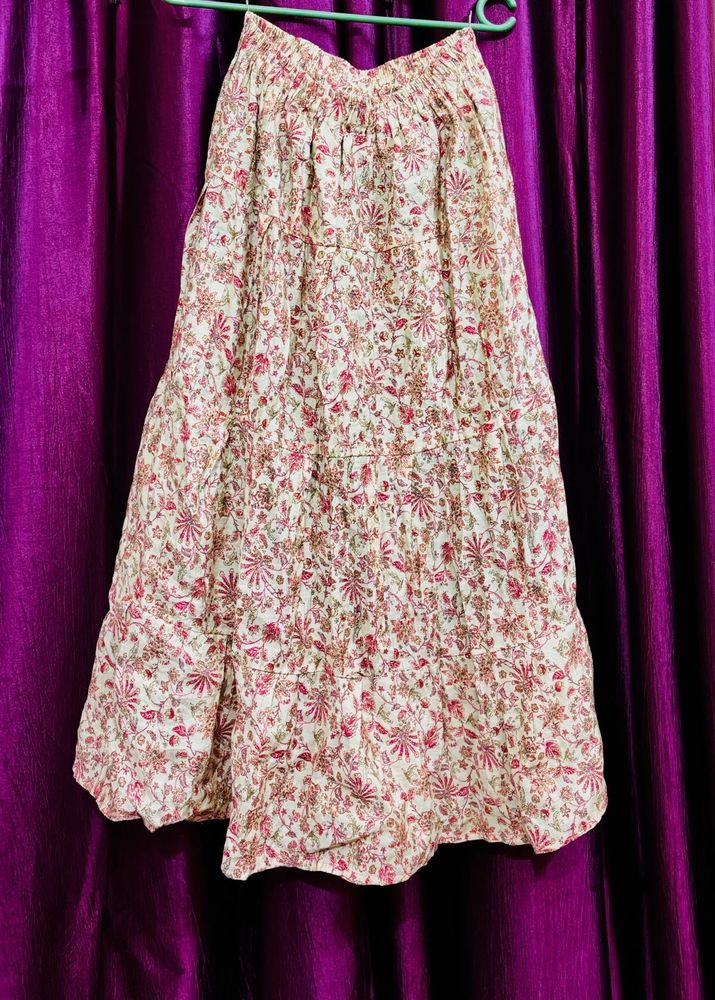 This Is A Long Skirt With Flower Prints 🌸