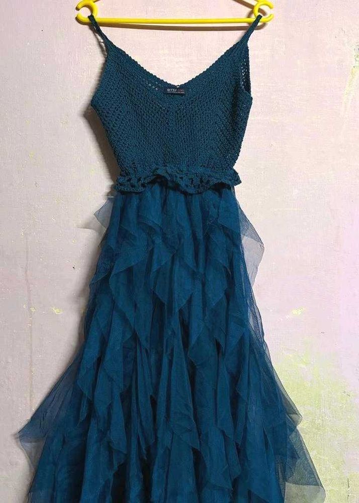 Women&#39;s Designed Blue Colour Party Wear