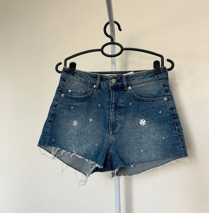 H&amp;M High Waisted Skort