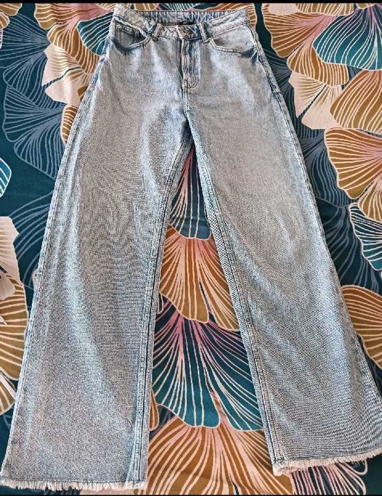 straight fit Denim Jeans