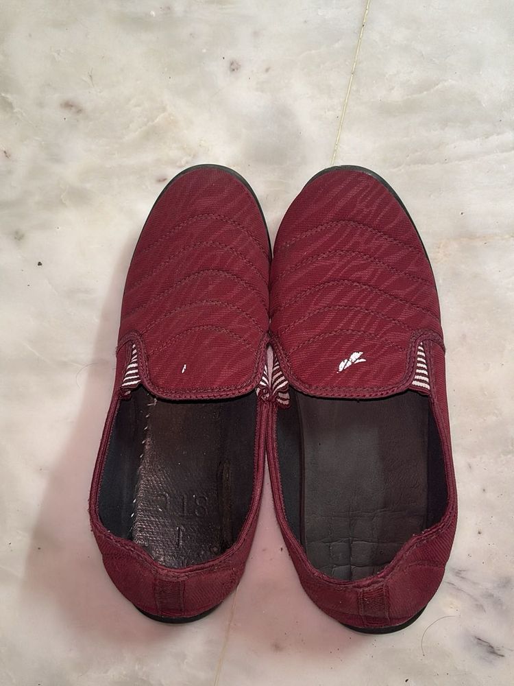 Maroon Casual Shoes