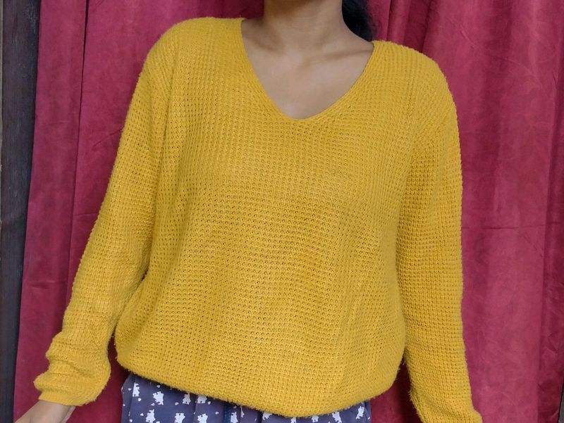 Price Drop 🤩 Yellow Woollen Full Sleeves Sweatshi