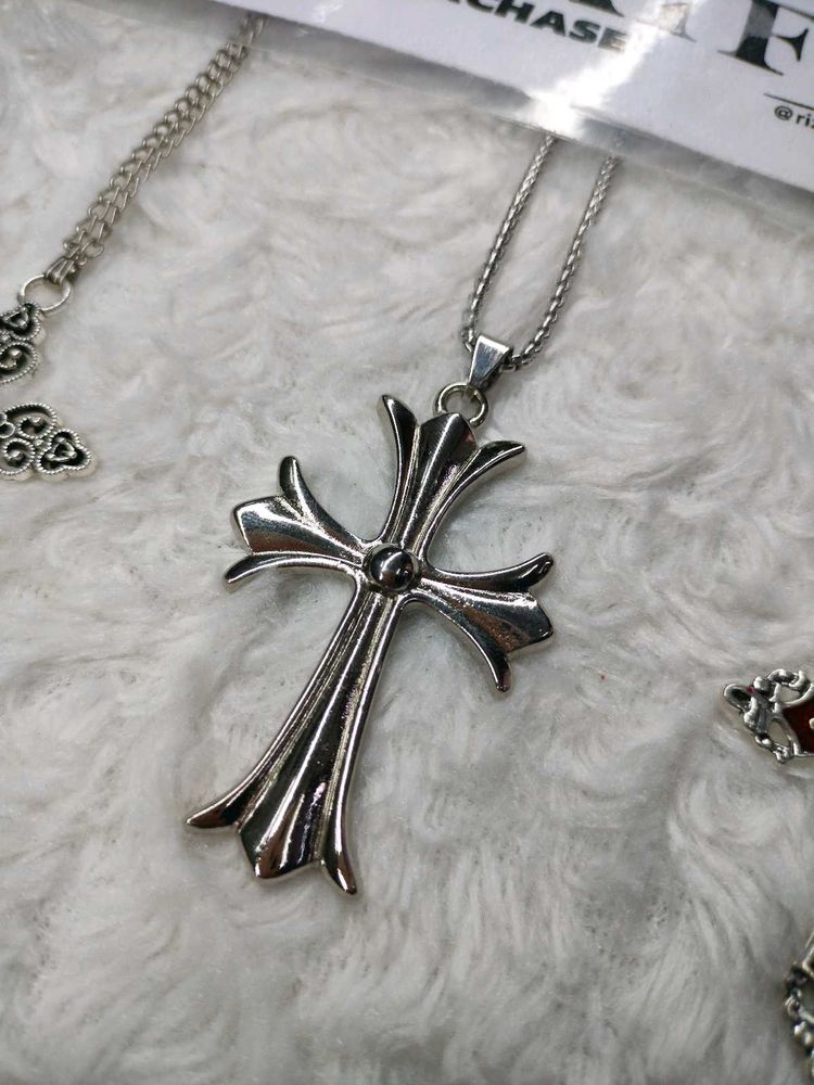 Chromeheart Pendent