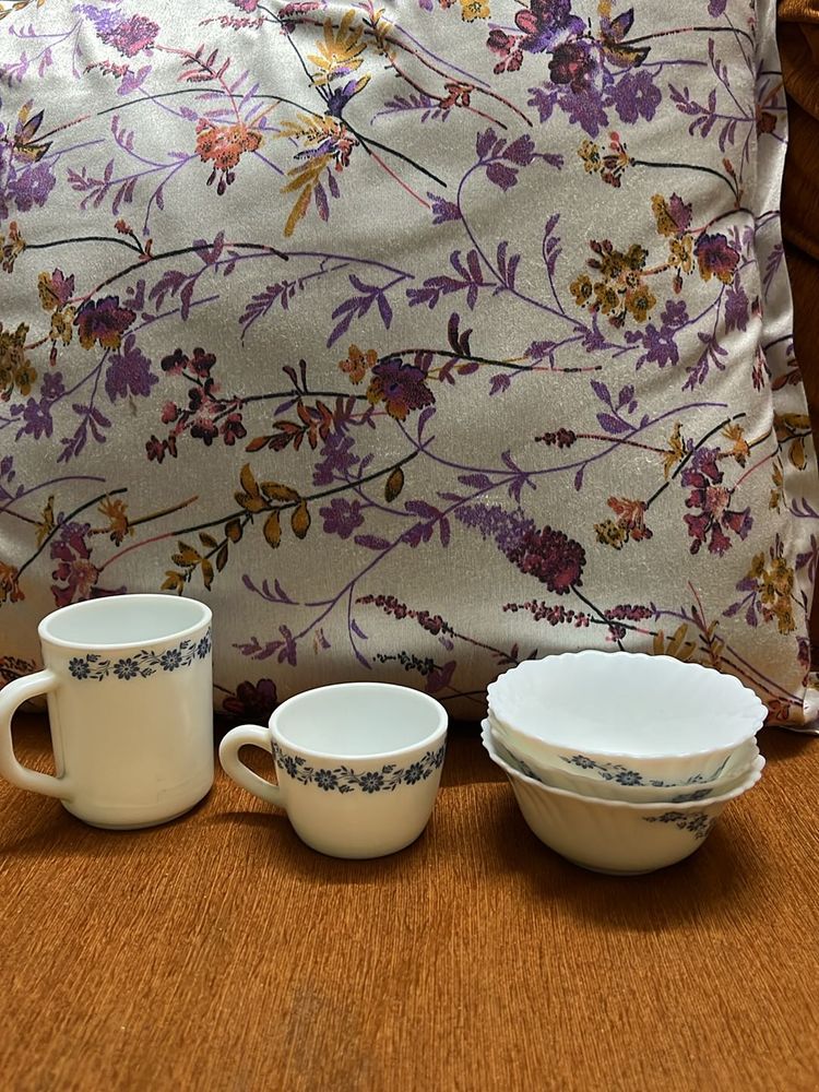 2 Cups And 3 Bowls