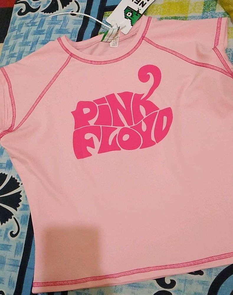 Pink Floyd Graphic Tee