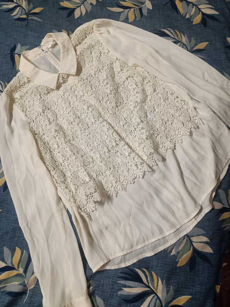 ELEGANT LACE TOP