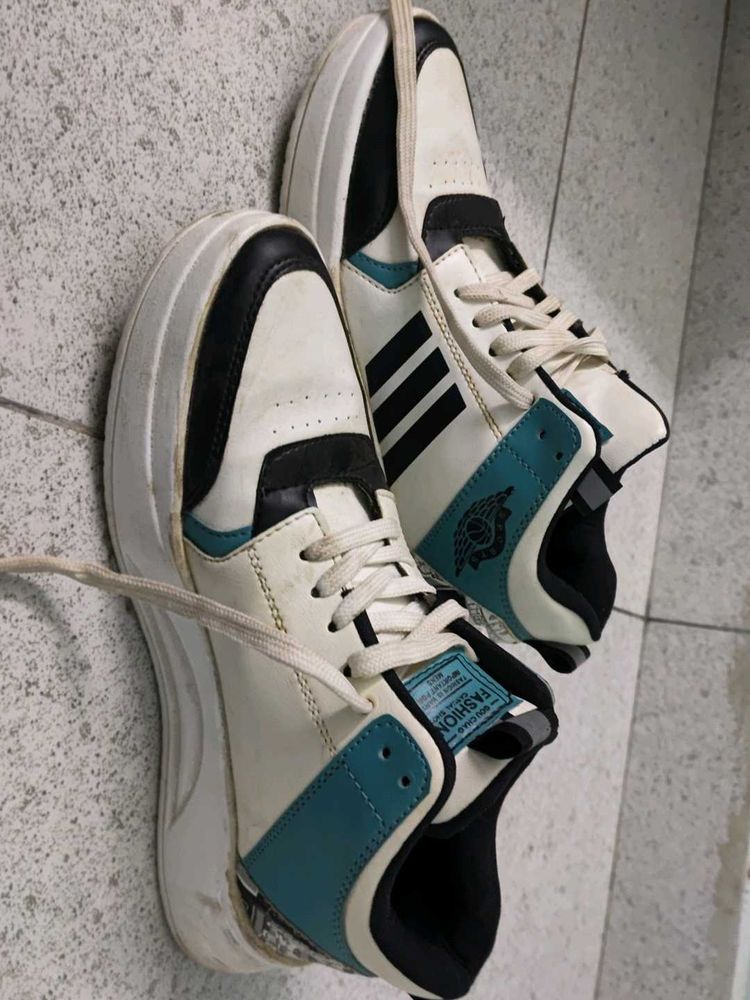 Unique Shoe
