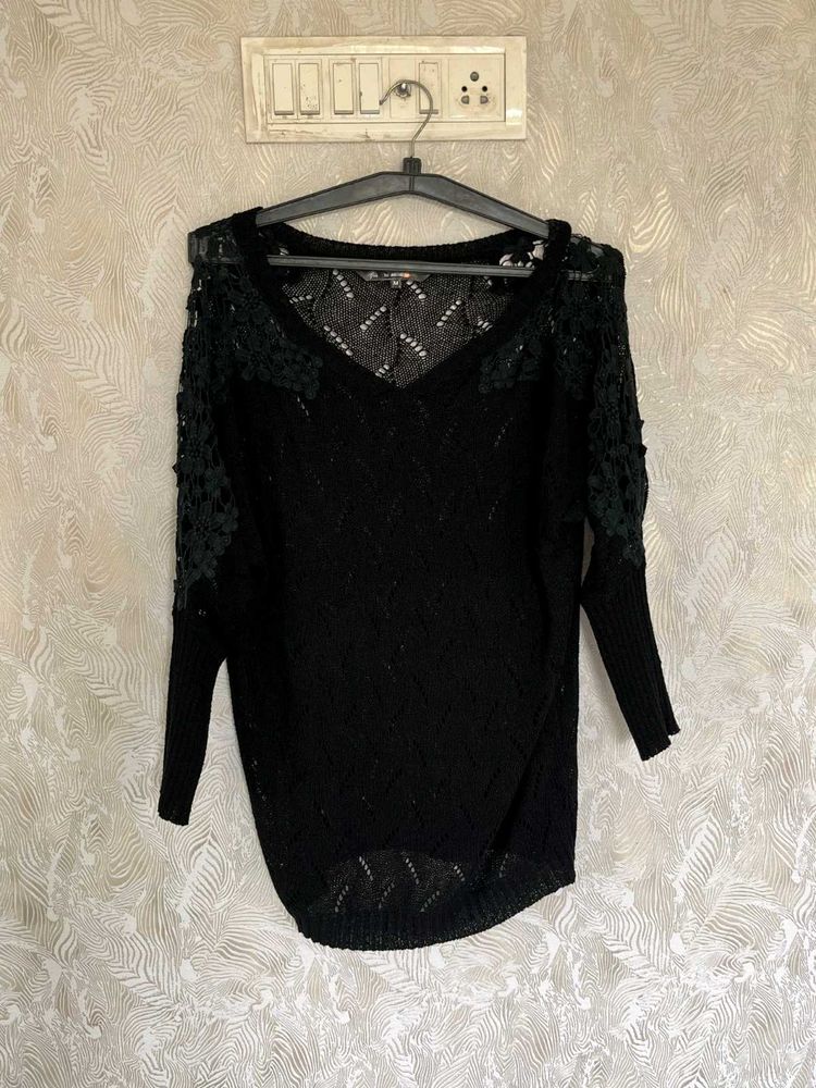 Net Black Top