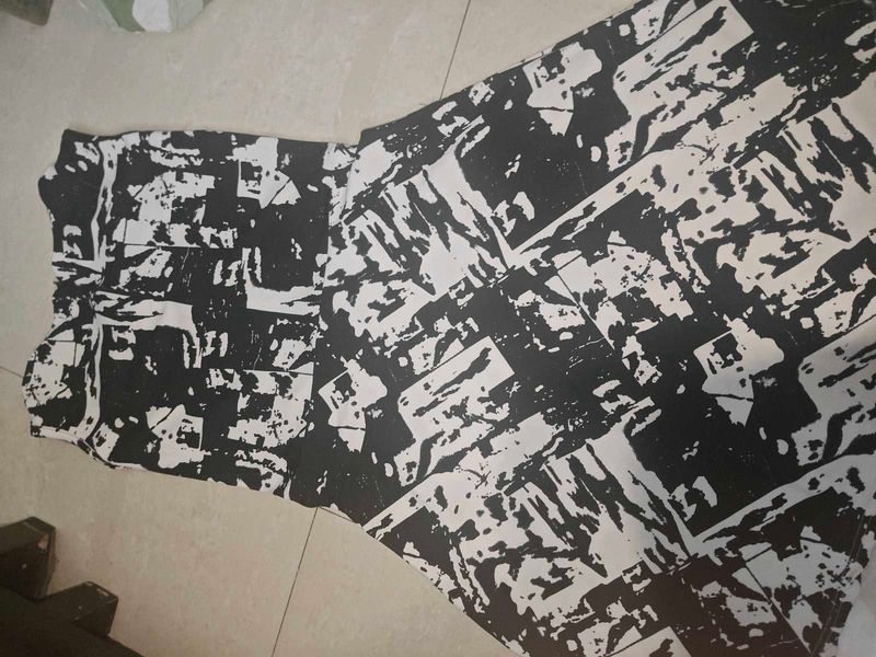 women Middie skirt