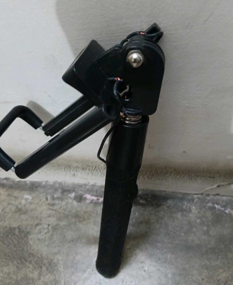 Mini Tripod Stand