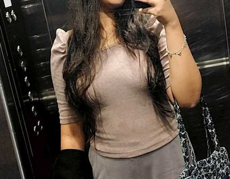 Stylish Mauve Puff Sleeve Top
