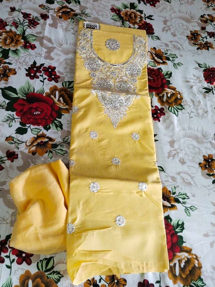 🎀Yellow Embroidered Salwar Kameez Suit🎀