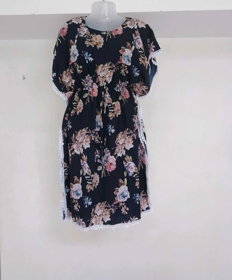 Floral Print Dress with Lace Trim