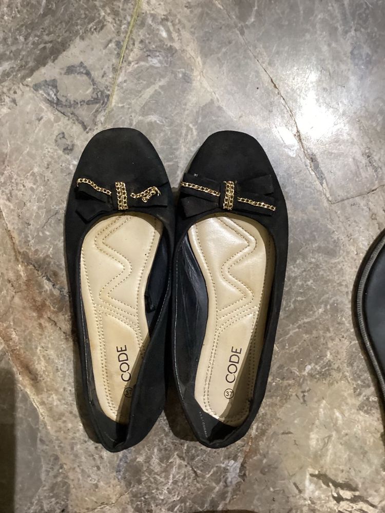 CODE Black Ballerinas