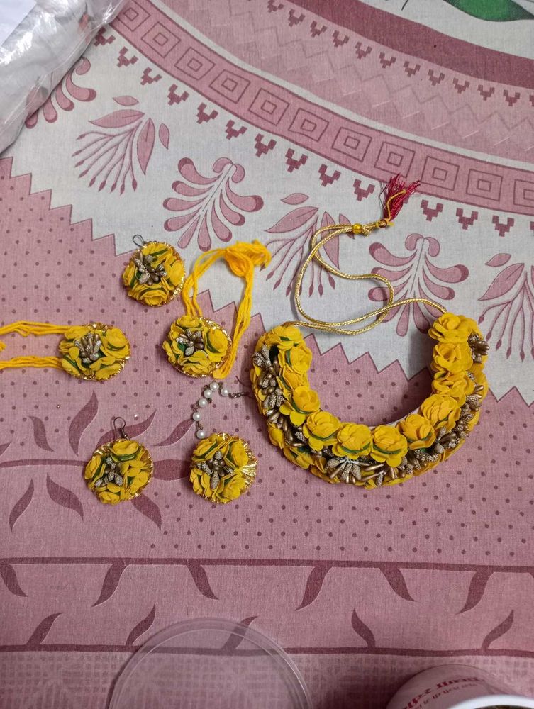 Floral Jewellery Set