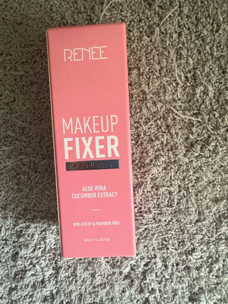 Renee Makeup Fixer