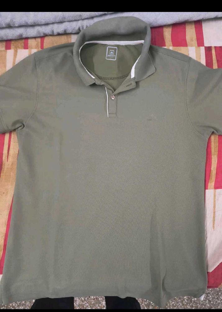 Addidas Shorts And Green Tshirt