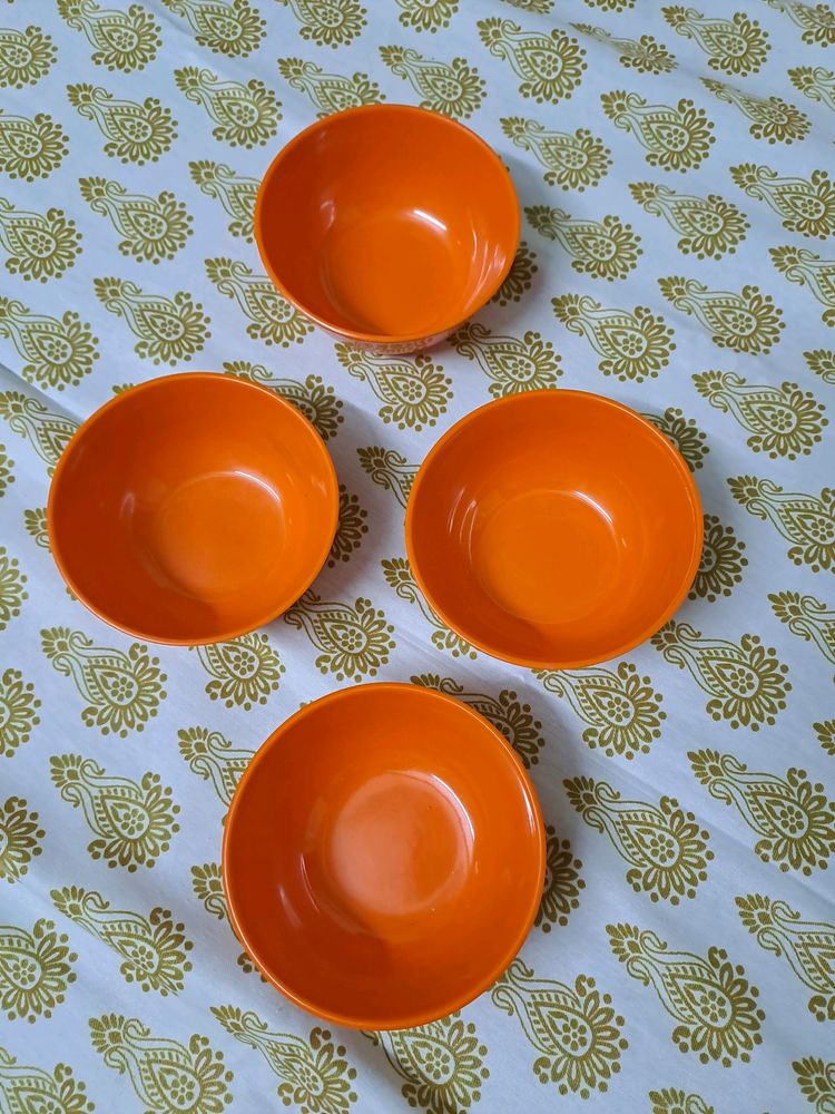04 Plastic Bowl Set