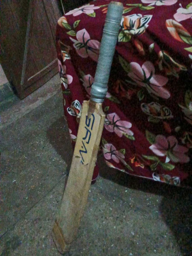 2month old Cricket Bat