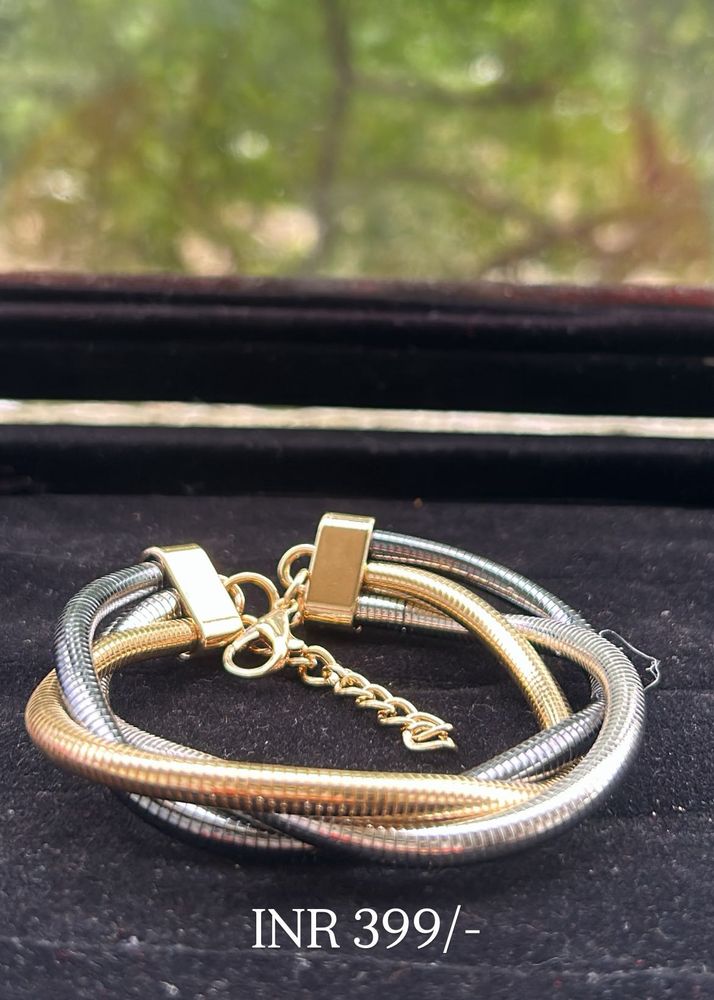 Tri-Color Metal Bracelet