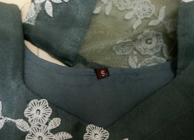 Grey Organza Embroidery Kurti