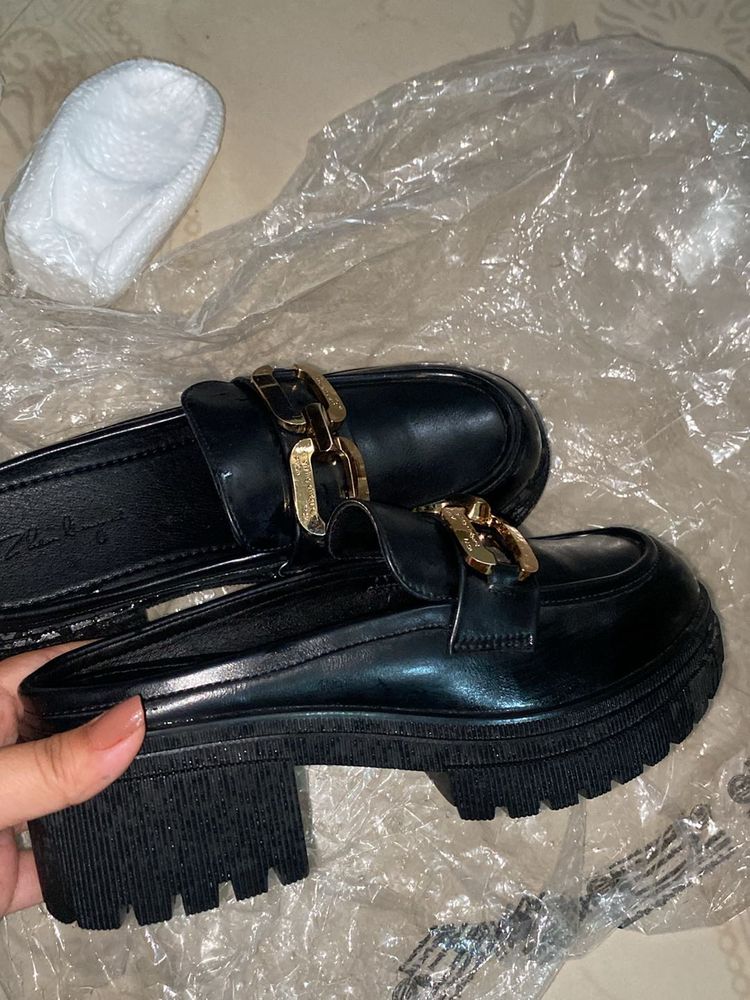Back Open Loafer