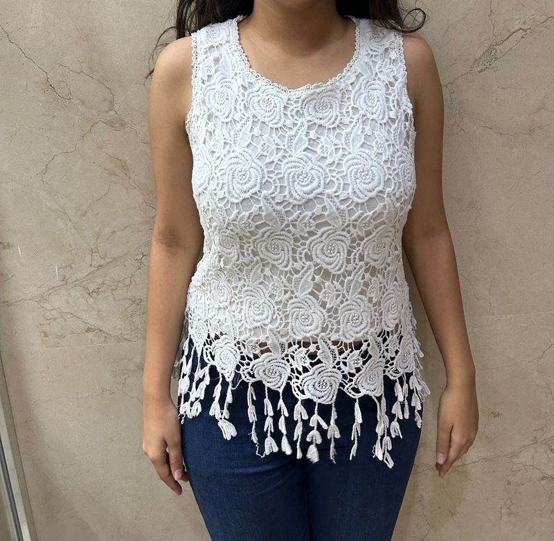 Lace Sleeveless Top