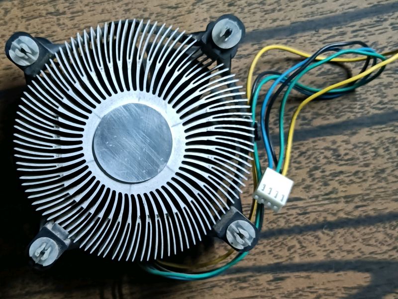 Intel i3/i5/i7 LGA115x CPU Heatsink and Fan E33681-001