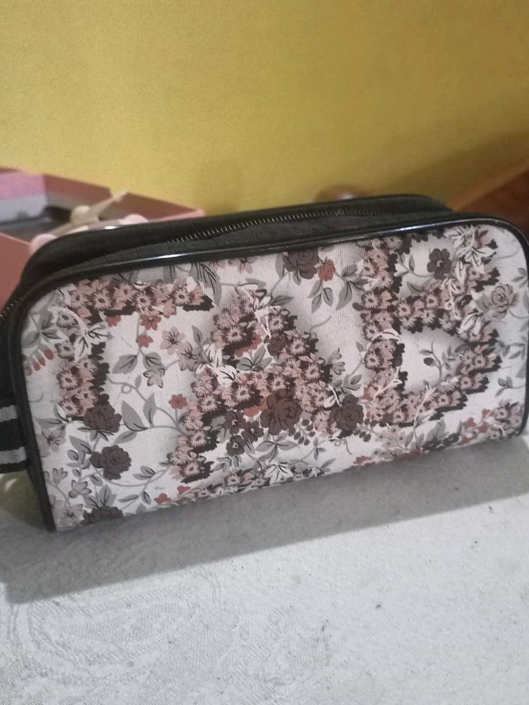 Floral Print Travel Case