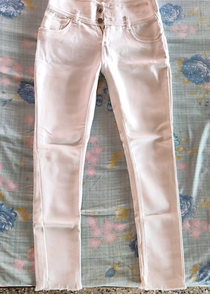 Women&#39;s White Jeans