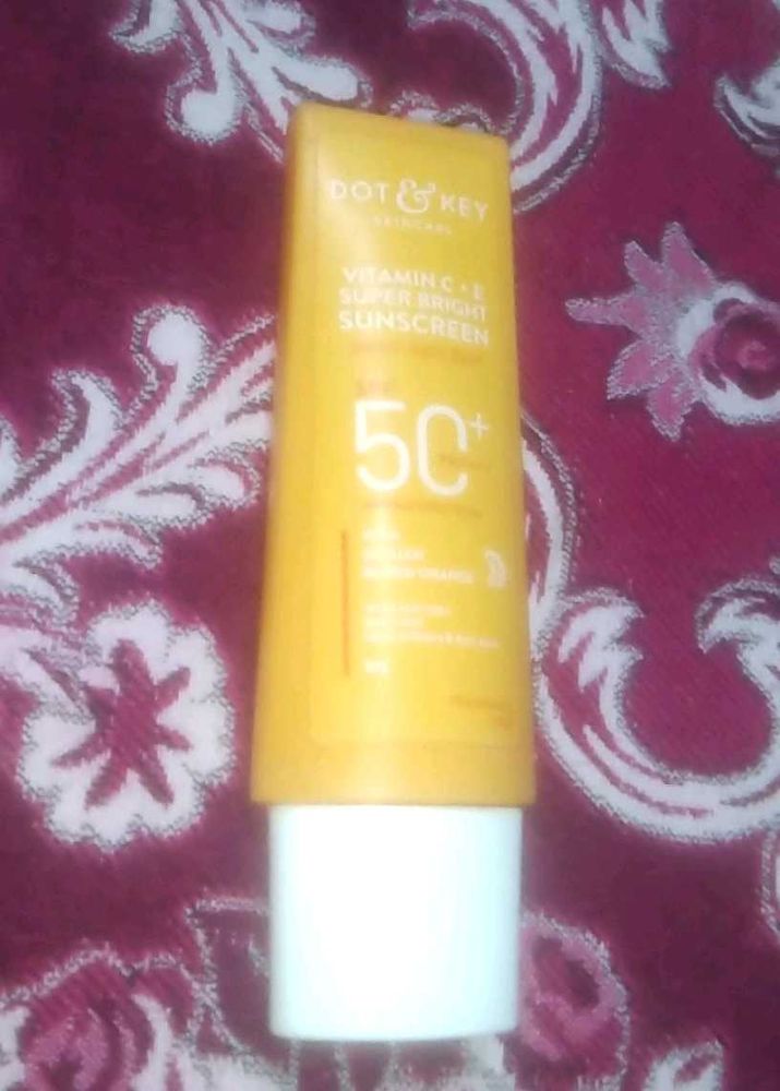 Dot &amp; Key Super Bright Sunscreen