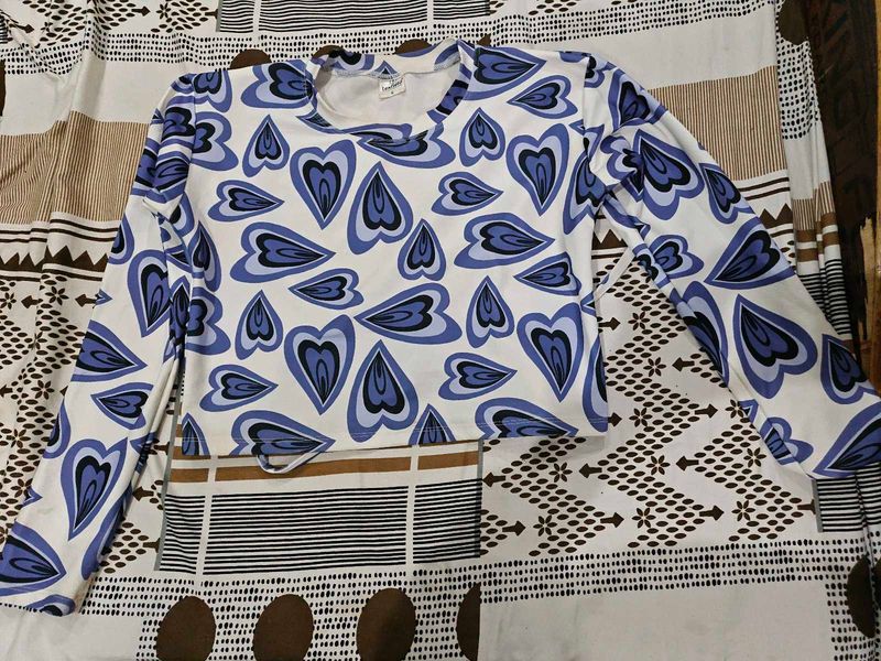 heart Patterned Crop Top