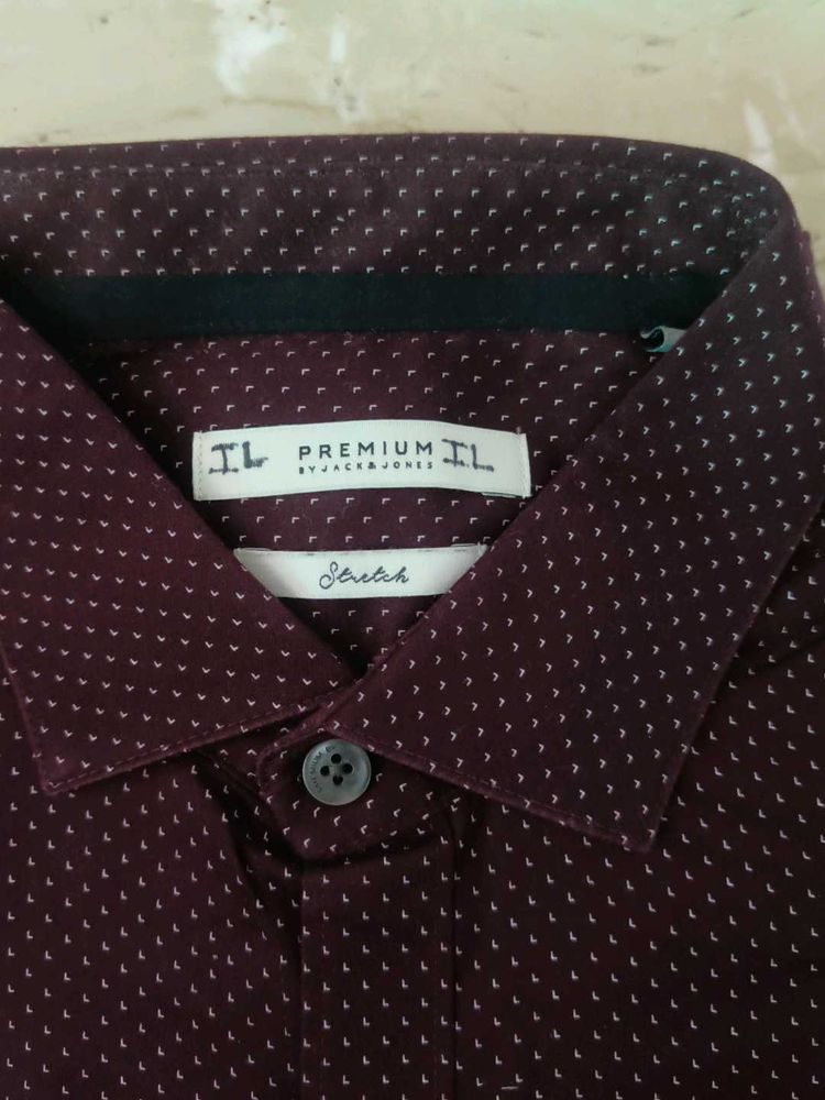 Stylish IL Premium Shirt