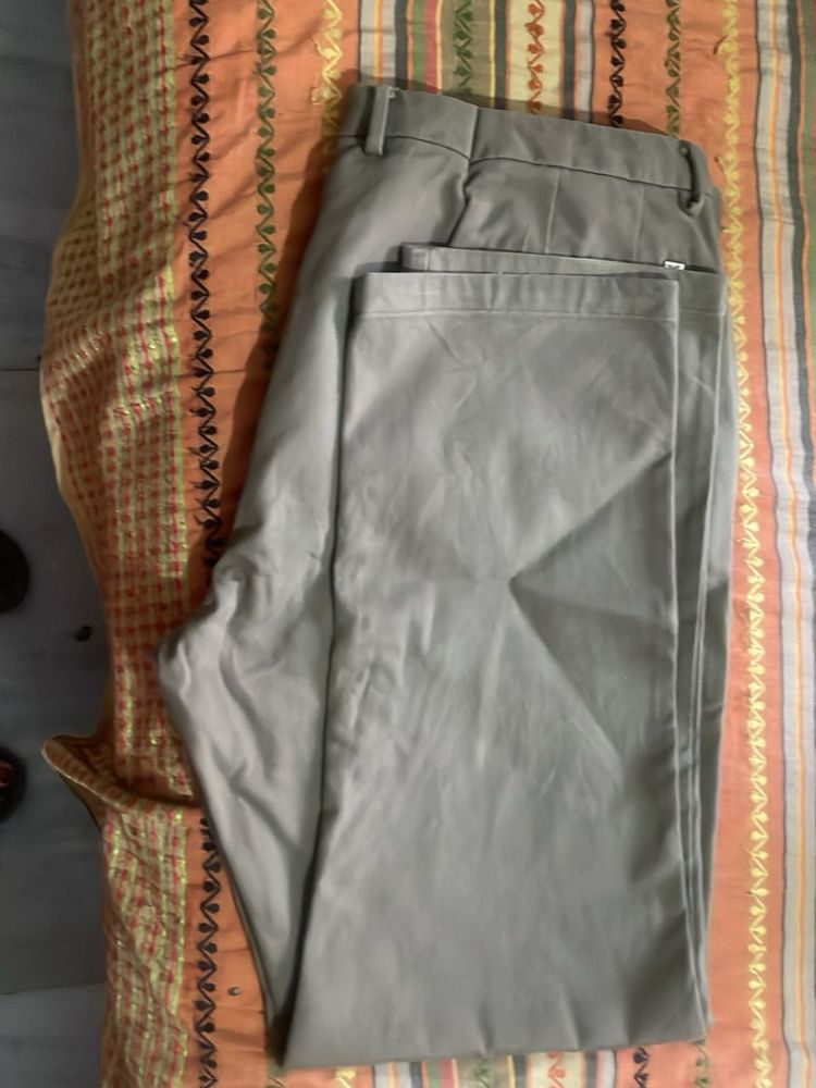 Men&#39;s Khaki Pants