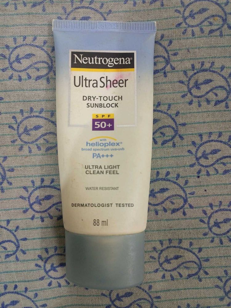 88 ml Neutrogena Sunscreen With Perfume Freebies