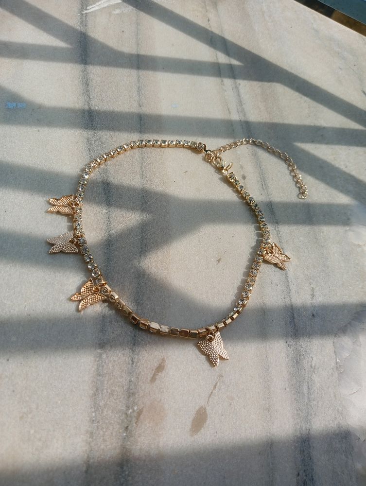 Beautiful Butterfly Charm Necklace 🌹