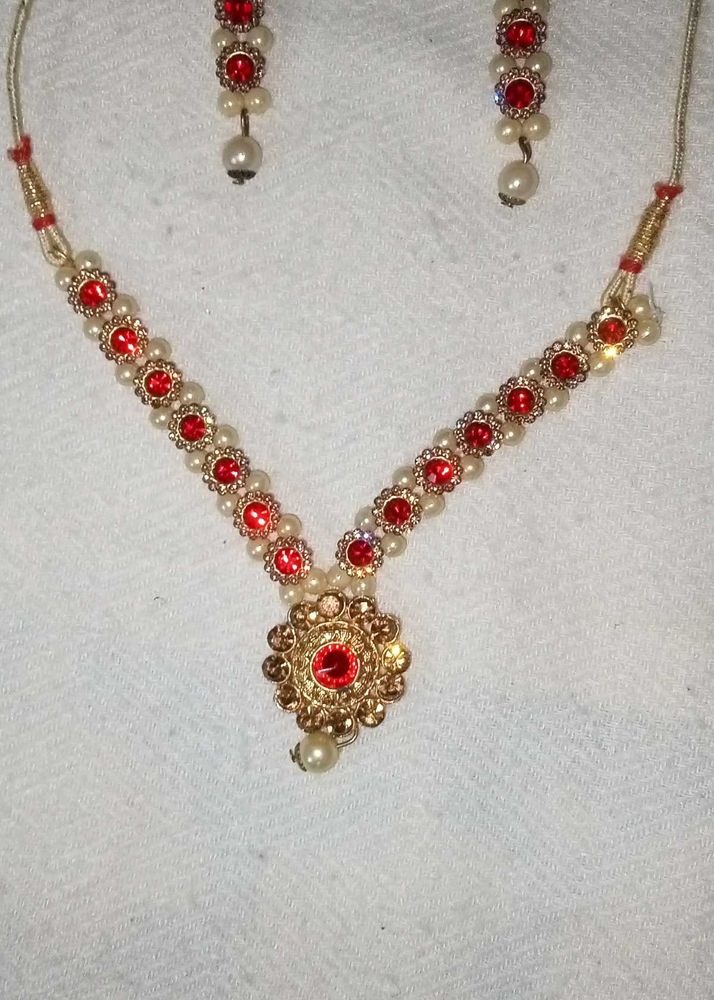 Elegant Red &amp; Pearl Necklace Set