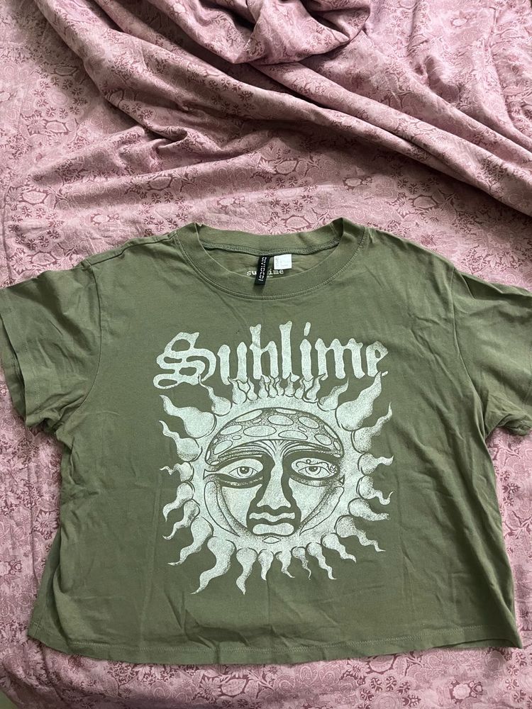 H&amp;M Tshirt. Size-L