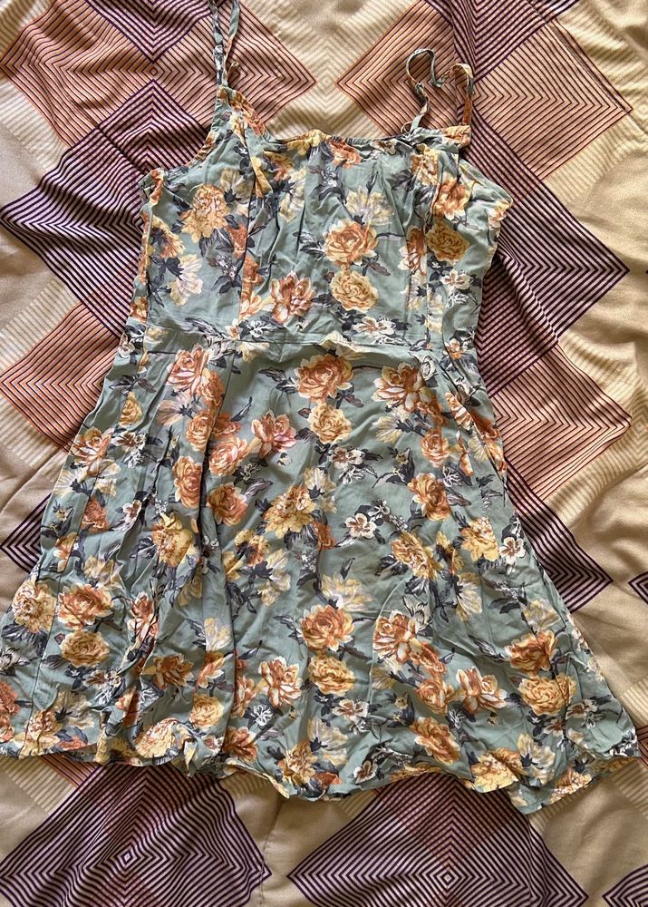 Floral Print Dress With Back Ties