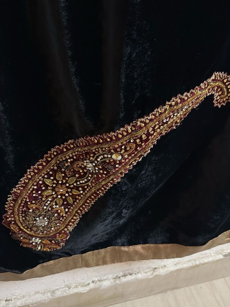 Elegant Black Velvet Dupatta Cum Stole