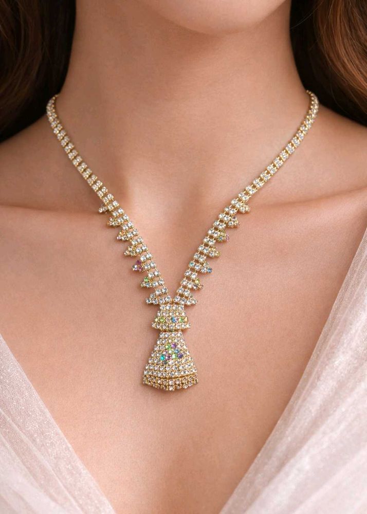 Elegant Rhinestone Necklace✨