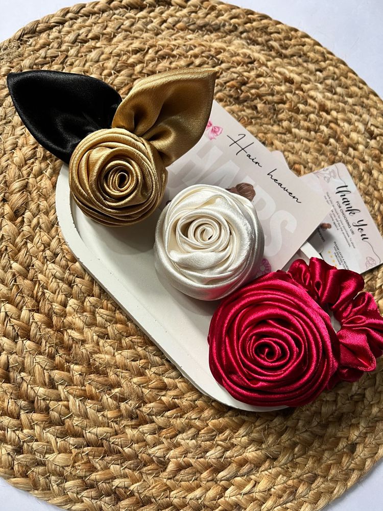 rose scrunchie