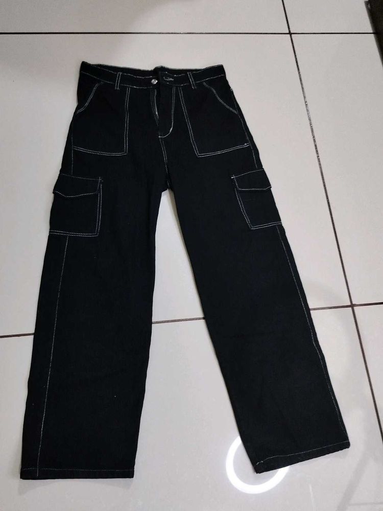 black baggy jeans